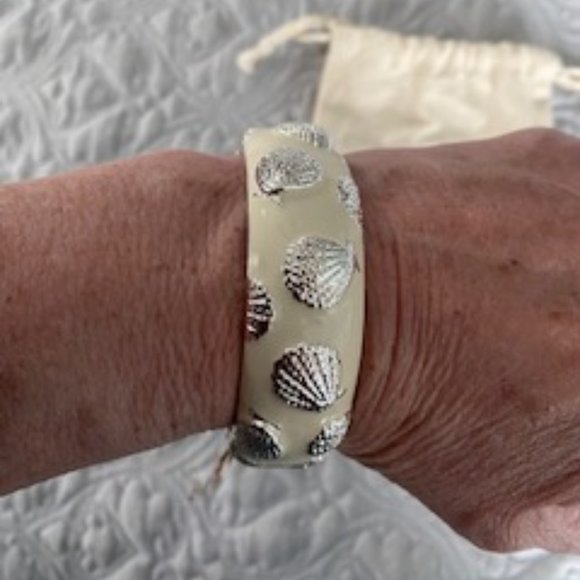 NWT Tommy Bahama Enamel Bangle Bracelet - Picture 2 of 6